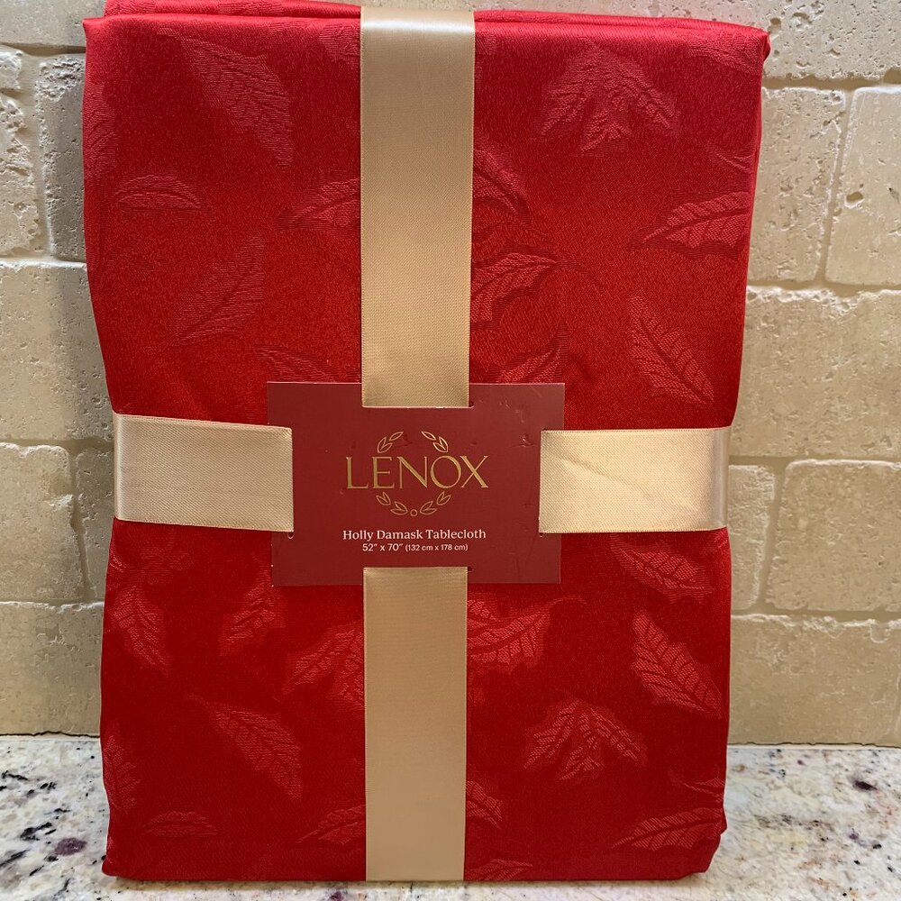 Lenox Red Holly Damask 52"x70" tablecloth NWT
